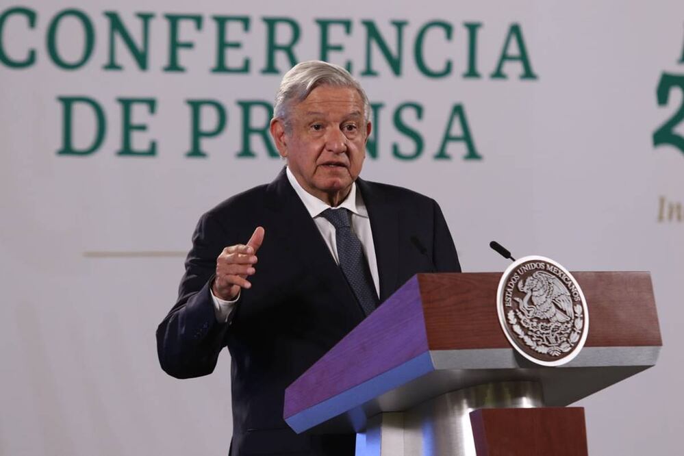 Claudia Sheinbaum atiende personalmente a familiares de víctimas de la Línea 12: AMLO