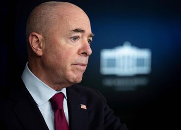 Gobierno de EU defiende su gestión migratoria ante la crisis en frontera con México