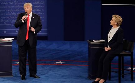 Trump bromeaba al decir que encarcelaría a Clinton: Jefa de campaña