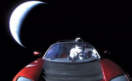 Elon Musk comparte la última foto de su Tesla antes de que llegue al cinturón de asteroides