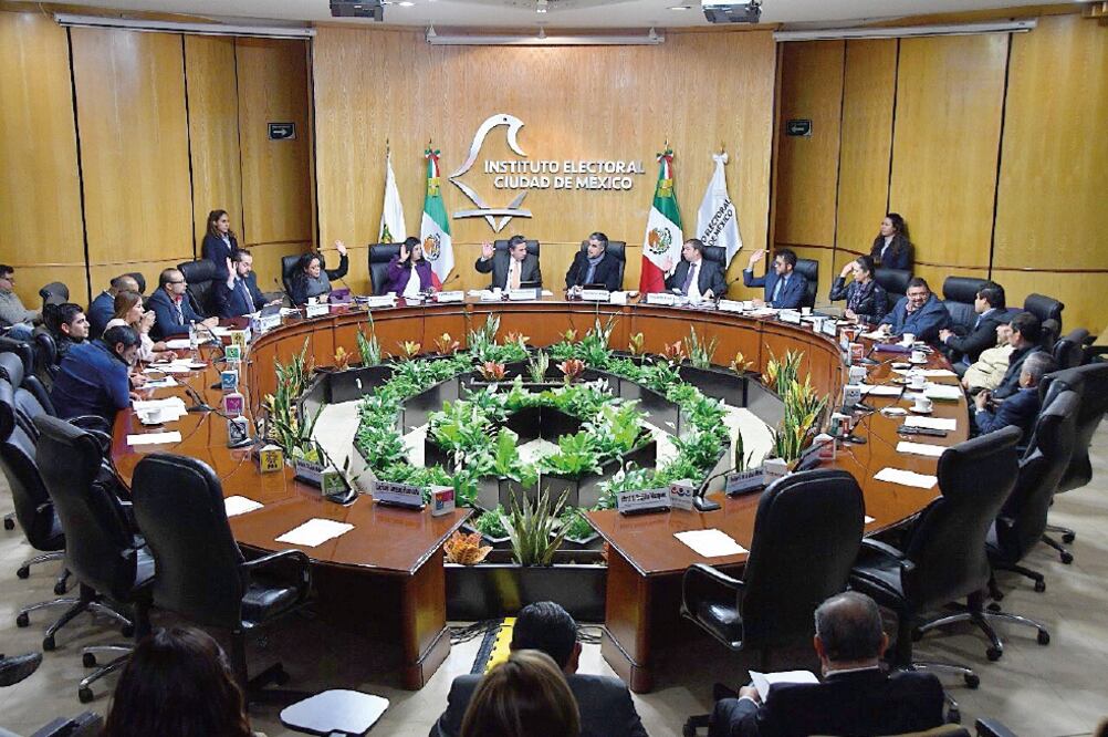 El Consejo General del Instituto Electoral de la Ciudad de México se reunió este viernes para detallar los fondos para realizar la jornada electoral en la capital del país. (BERENICE FREGOSO. EL UNIVERSAL)