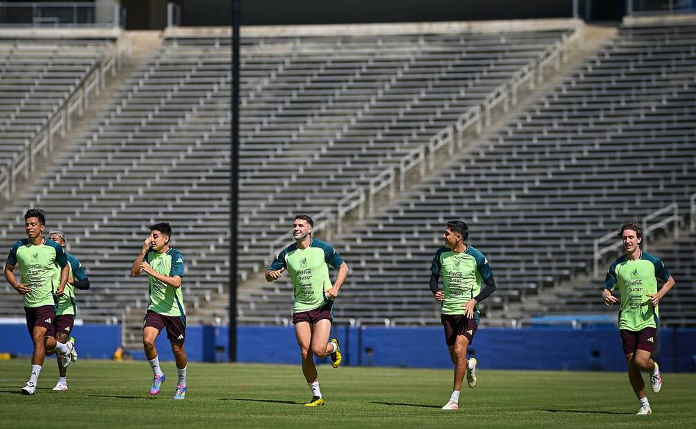 La Selección Mexicana entrena de cara a su cierre en la fase de grupos de Copa Oro ante Costa Rica. Foto: Imago7
