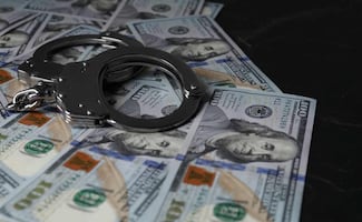 Hacienda modifica reglas antilavado; casinos, inmobiliarias y joyerías deberán reforzar controles