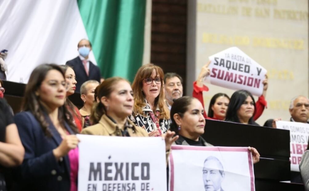 Diputados de Morena y oposición pelean por carta de AMLO a Eurodiputados