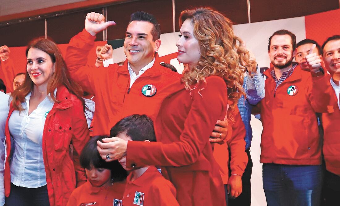 En el hotel Sevilla Palace, en la Ciudad de México, Alejandro Moreno se declaró ganador de la contienda por la presidencia nacional del PRI. FOTOS: BERENICE FREGOSO. EL UNIVERSAL