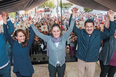 Sheinbaum quiere a médicos en hospitales, no en la "casa"