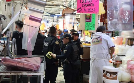 Muere trabajador tras quedar atrapado en coladera del mercado de La Merced; ingresó al drenaje para hacer limpieza y ya no logró salir