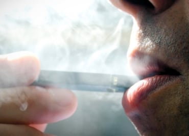 Piden al gobierno federal prohibir uso y comercialización de cigarros electrónicos