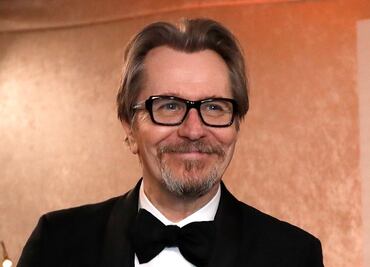 Hijo de Gary Oldman niega que su padre sea un maltratador