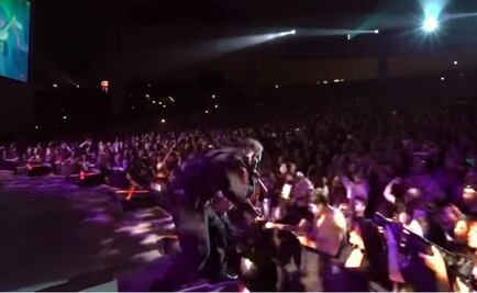 Así reaccionó el vocalista de Slipknot ante fan distraído con celular