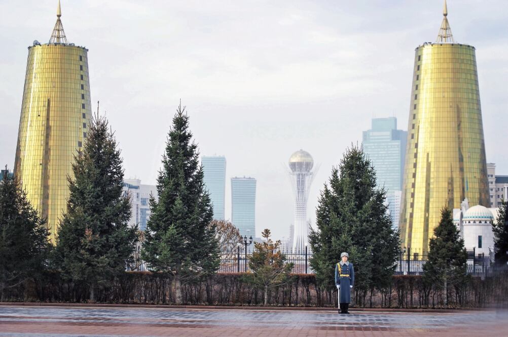A finales de 1997 el gobierno de Kazajstán trasladó a Astaná la capital del país. 