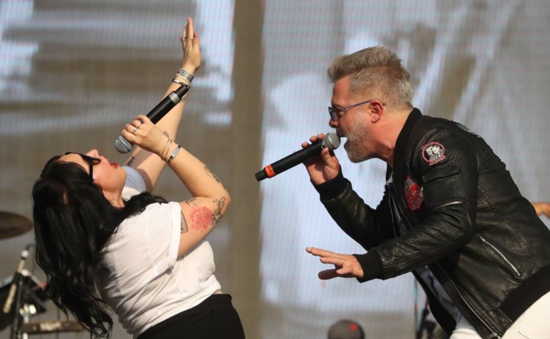 Durante la segunda jornada del Vive Latino, Carla Morrison fue la invitada de Los Pericos FOTO: NADYA MURILLO / EL UNIVERSAL