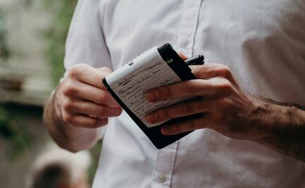 Propina en restaurantes; Profeco reitera que es voluntaria y cómo denunciar presiones o cobros indebidos