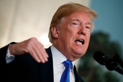 Trump busca penalizar a migrantes que se acojan a prestaciones sociales