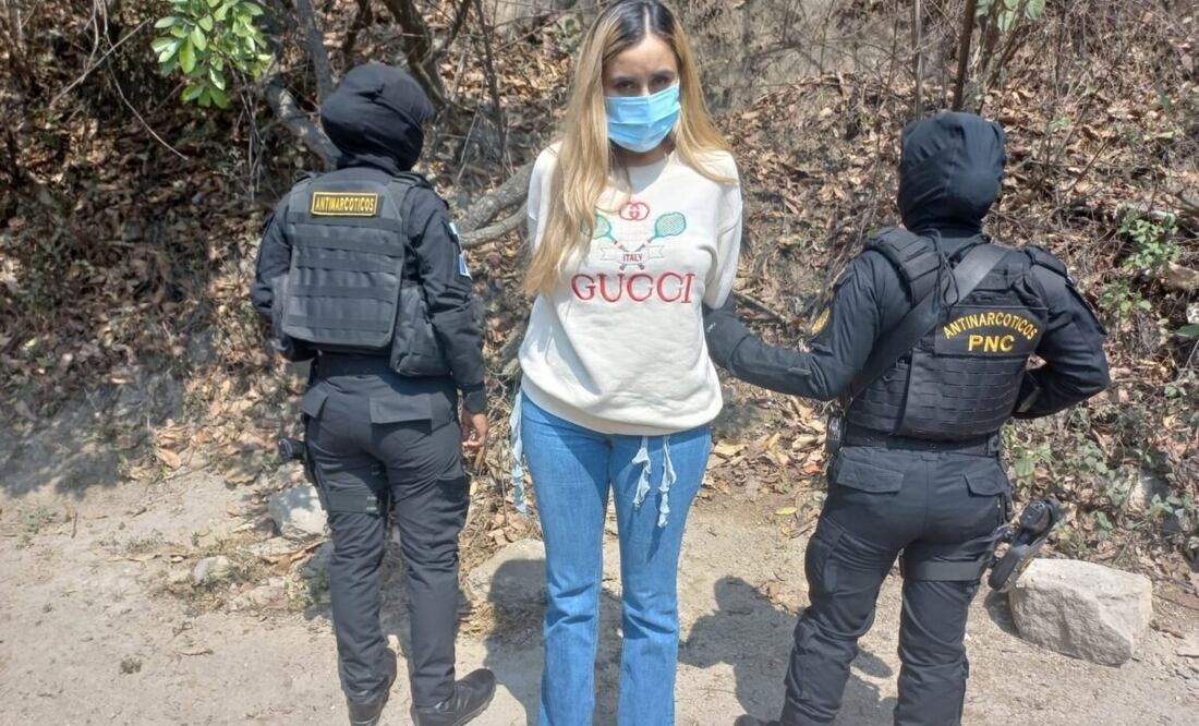 La guatemalteca Ana Gabriela Rubio Zea, detenida el 17 de marzo pasado en su país, está acusada de dirigir una empresa importadora de precursores químicos de fentanilo de China a Guatemala para reenviar a México. Foto: Ministerio de Gobernación de Guatemala
