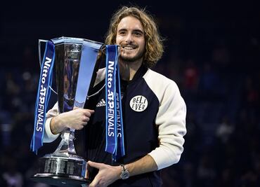 Tsitsipas gana en Londres y la Copa Davis apasiona en Madrid