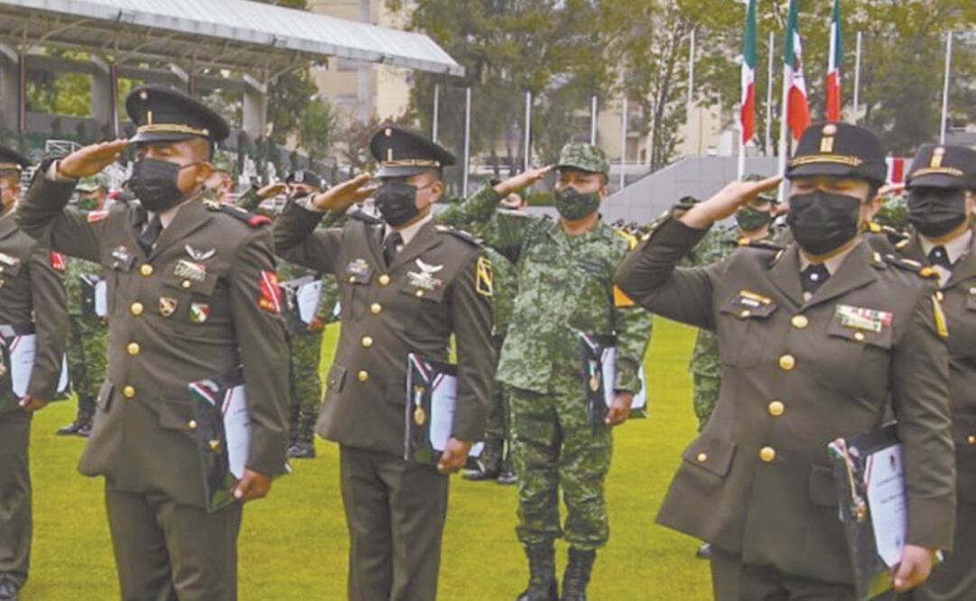 Al menos 520 militares fueron condecorados. Foto: Especial.