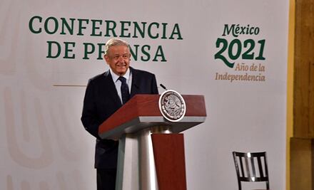 Es mejor subirse a una bicicleta que traer un Ferrari: AMLO