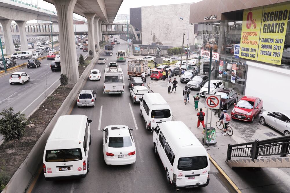 Las autopistas México-Querétaro, México-Pachuca, la carretera Tlalnepantla-Cuautitlán, así como Periférico Norte, registran asaltos a pasajeros. (ARCHIVO EL UNIVERSAL)