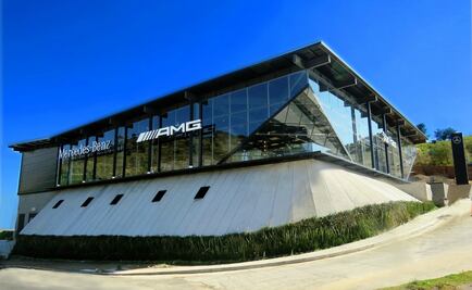 Inaugura Star Haus Mercedes-Benz esmeralda