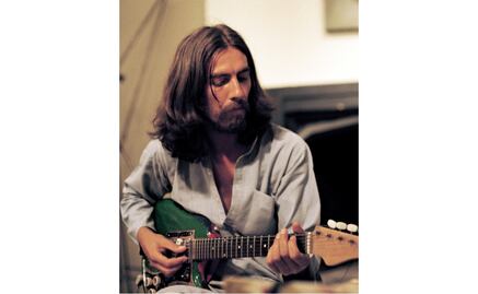Las 10 primeras veces de George Harrison, el genio detrás de la guitarra  