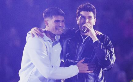 Carlos Alcaraz cantó 'Vagabundo' junto a Sebastián Yatrá en la Plaza México