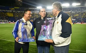 Alcalde de Benito Juárez reconoce a Cruz Azul y Pumas previo a final de futbol; refuerzan seguridad en inmediaciones del estadio