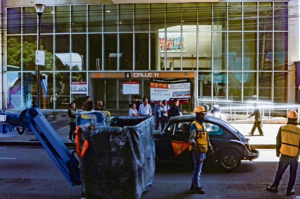 Este sábado el acceso será gratuito en las estaciones Culhuacán, San Andrés Tomatlán, Lomas Estrella, Calle 11 y Periférico Oriente. Foto: Hugo Salvador / El Universal