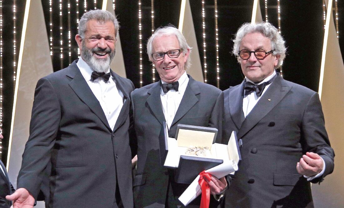 El actor Mel Gibson, el cineasta británico Ken Loach y el presidente del jurado, George Miller (FOTO: AP Y EFE)