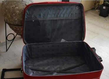 Video. Descubren a migrante argelino en una maleta en ferry griego