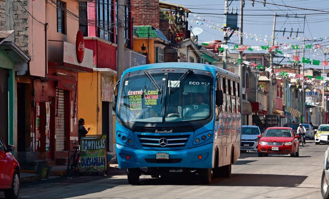 Los trayectos del Seminario, Zinacantepec, centro de Toluca, Isidro Fabela y San Pablo Autopan en dirección a Calixtlahuaca son los más complicados para los usuarios. Foto: Alejandro Vargas / EL UNIVERSAL