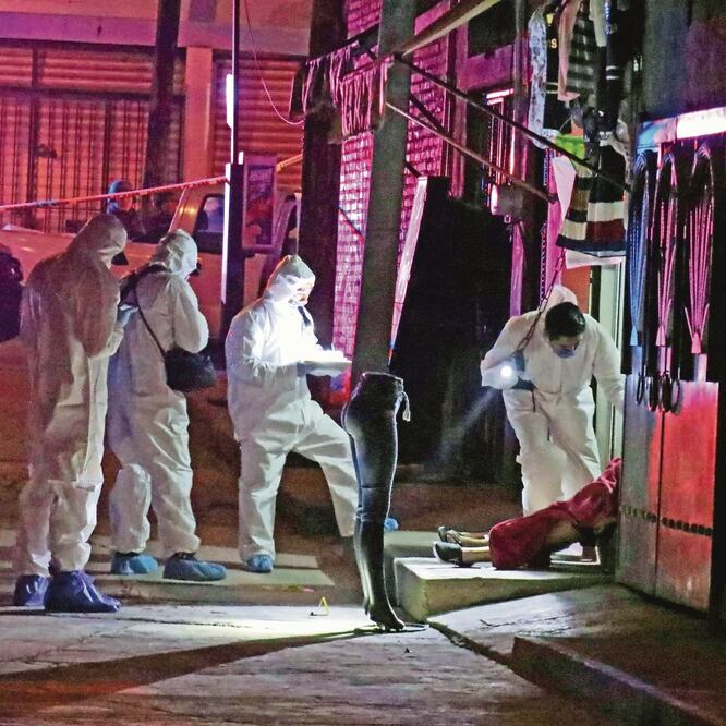 En Morelos fueron asesinadas dos mujeres de 18 años, por hombres que viajaban a bordo de una motocicleta en la colonia Maravillas, de Jiutepec. Foto: MARGARITO PÉREZ RETANA. CUARTOSCURO