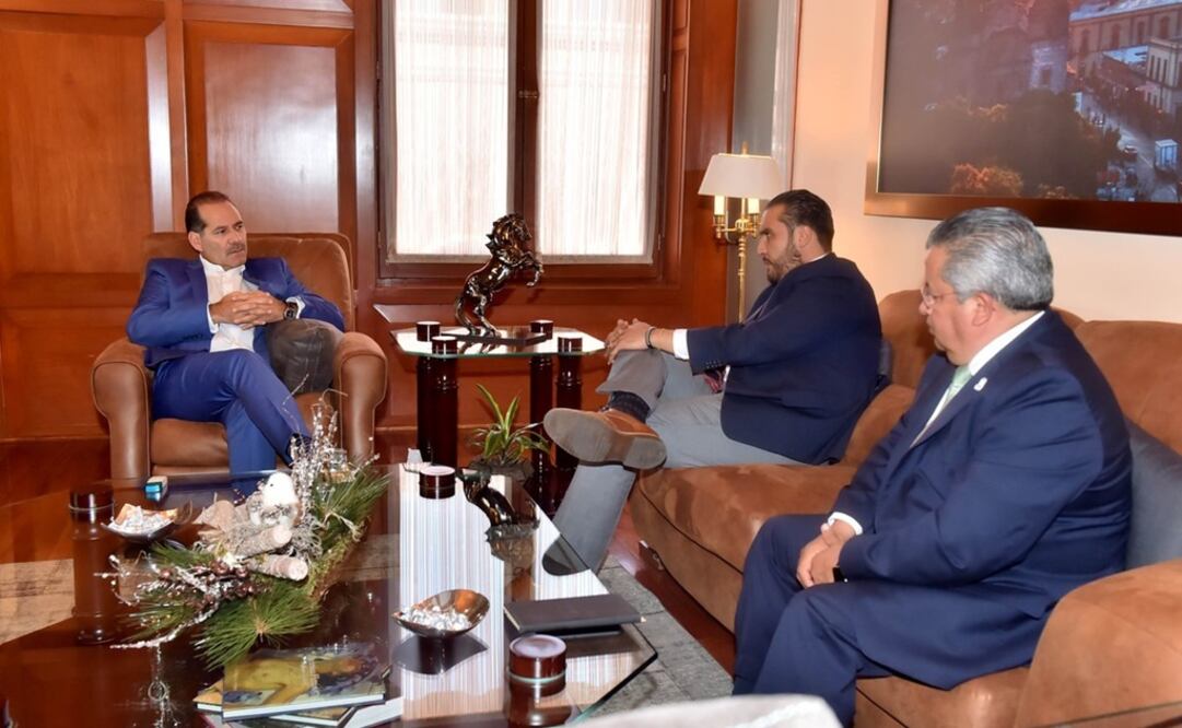 Reunión del gobernador Martín Orozco y Aldo Ruiz Sánchez. Foto: tomada de Twitter @MartinOrozcoAgs
