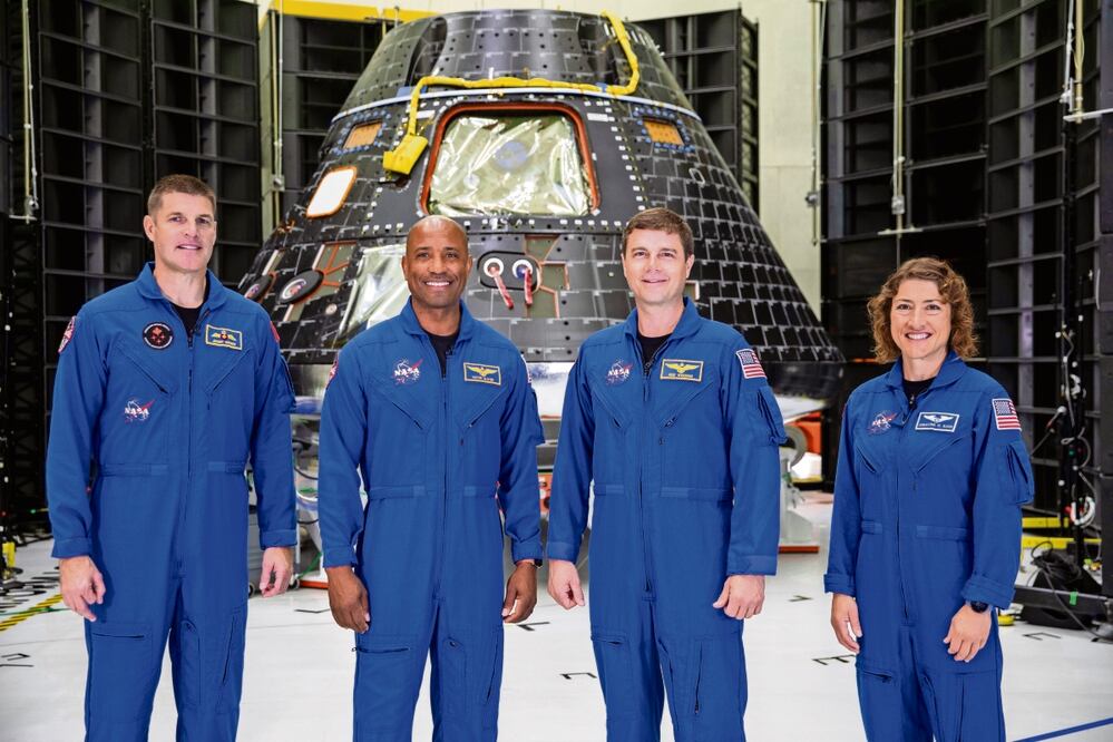Los miembros de la tripulación de Artemis II, Jeremy Hansen, Victor Glover, Reid Wiseman and Christina Koch, en agosto de 2023. Foto: Kim Shiflett / NASA vía AP, File