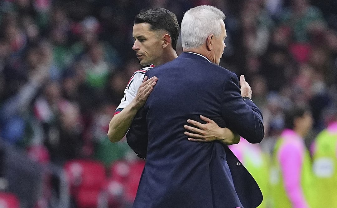 Javier Aguirre y Álvaro Fidalgo, durante el partido amistoso de México contra Portugal en la reapertura del Estadio Banorte - Foto: Imago7