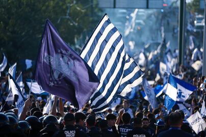 Afición de Rayados calienta el partido con cántico contra River Plate; "Pobrecitos que se fueron a la B" 