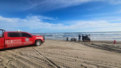 Localizan sin vida a menor arrastrado por la corriente en playa de Mazatlán; autoridades piden atender los señalamientos de seguridad