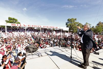 Aun con fondos públicos, el NAIM es viable: AMLO