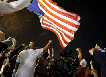 Reportan disparos durante marcha en Ferguson