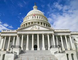 ¿Qué debe ocurrir para abrir el gobierno de EU tras el cierre más largo de la historia?