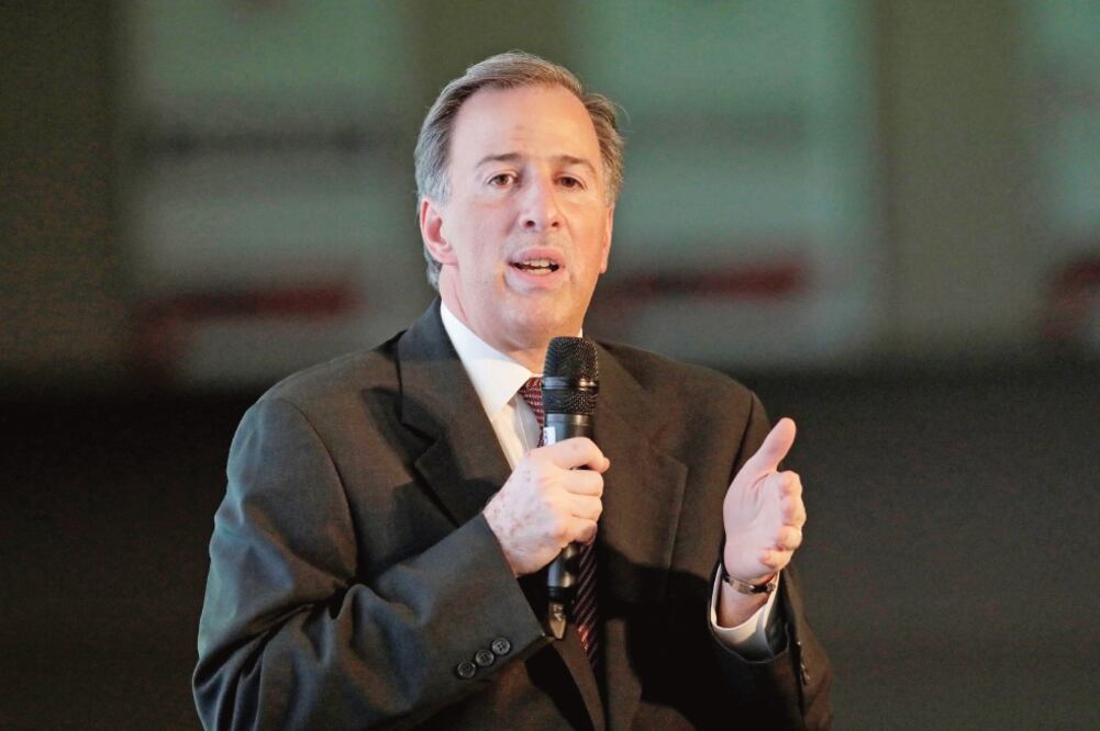 El mensaje que se debe mandar es que la obra del aeropuerto va a seguir adelante, afirmó José Antonio Meade Kuribreña. (ARCHIVO EL UNIVERSAL)