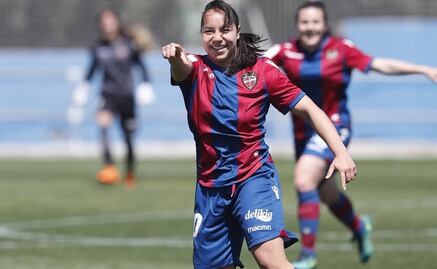 Charlyn Corral, campeona de goleo en España