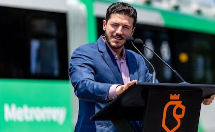 Suman tres nuevos trenes a la L1 del Metro en Monterrey; modernizan transporte rumbo al Mundial 2026