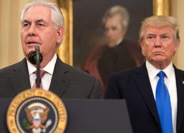 Trump llama tonto y flojo a ex secretario de Estado, Rex Tillerson