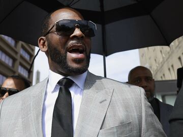 YouTube elimina los canales oficiales de R. Kelly