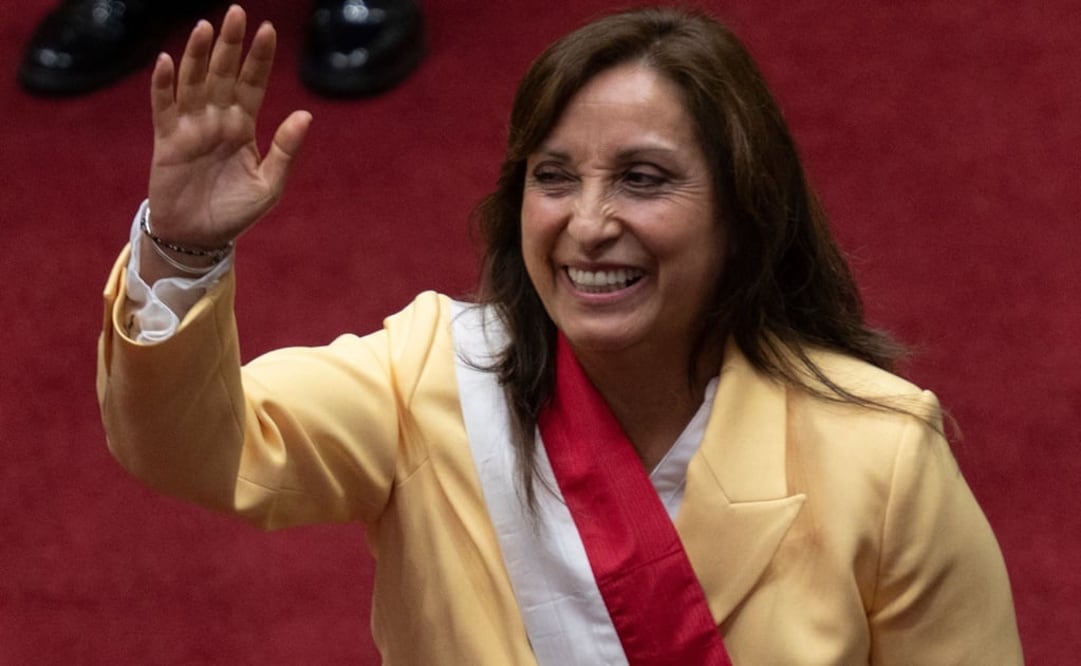 La presidenta de Perú, Dina Boluarte está acusada por varios delitos entre ellos, corrupción y tráfico de influencias. Foto: AFP/Archivo