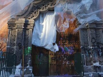 No sirvió el emplayado: Reportan daños irreparables en palacio de gobierno de Tlaxcala tras marcha 8M