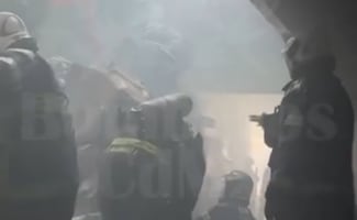 Incendio consume fábrica de muebles en la alcaldía Cuauhtémoc; desalojan al menos a 30 trabajadores