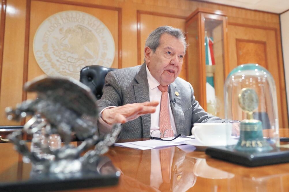 El diputado Porfirio Muñoz Ledo asegura que ya pasó el periodo de la partidocracia, cuando se rotaba todo y se distribuían los asientos. Foto: ARCHIVO. EL UNIVERSAL