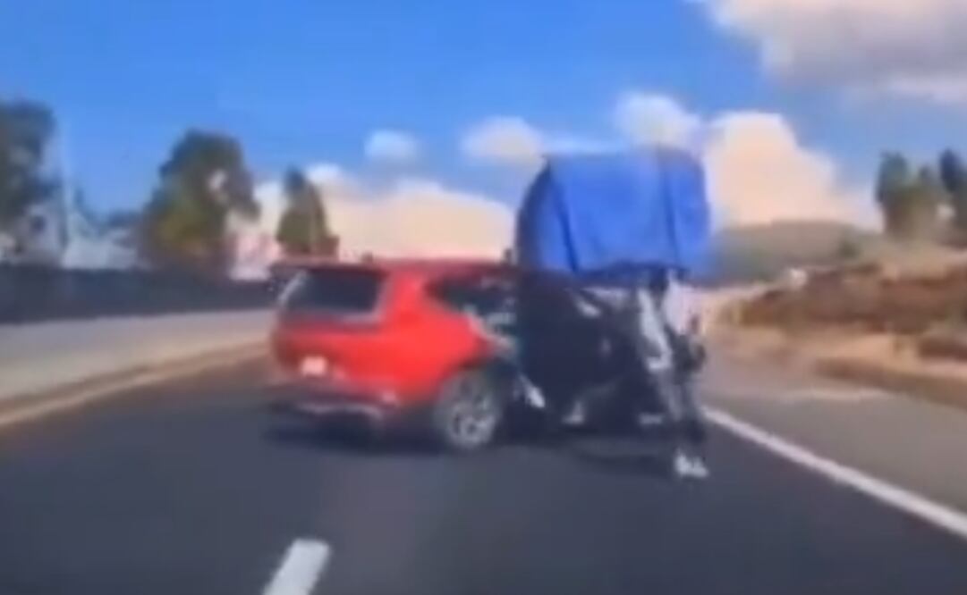 Familia escapa de robo en carretera federal Texcoco-Calpulalpan (16/01/2025). Foto: Captura de pantalla